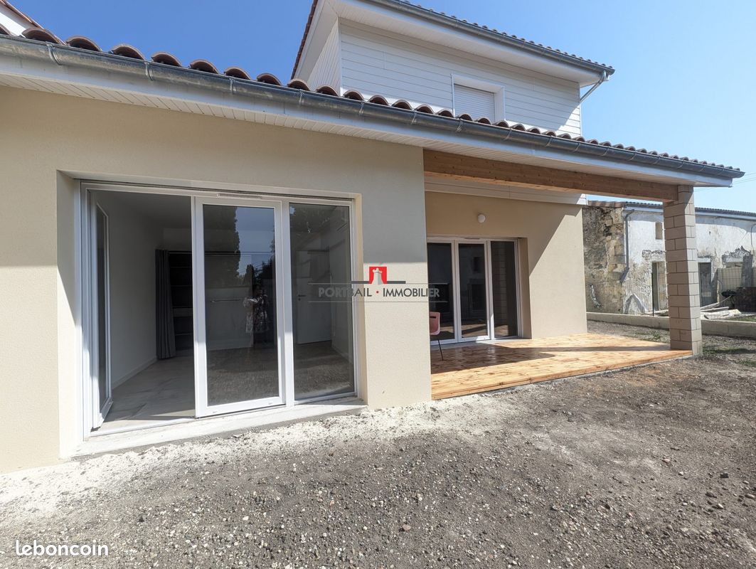 Maison 4 pièces 106 m² · à Blaye · 106 m² · 975 €