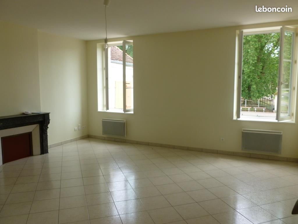 Appartement 3 pièces 70 m² · à Pierre-de-Bresse · 70 m² · 480 €/mois