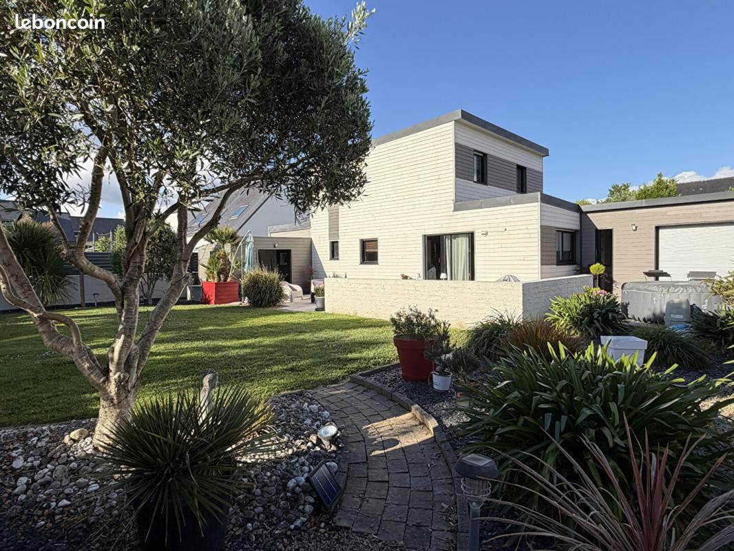 Maison 6 pièces 123 m² · à Landivisiau · 123 m² · 349 405 €