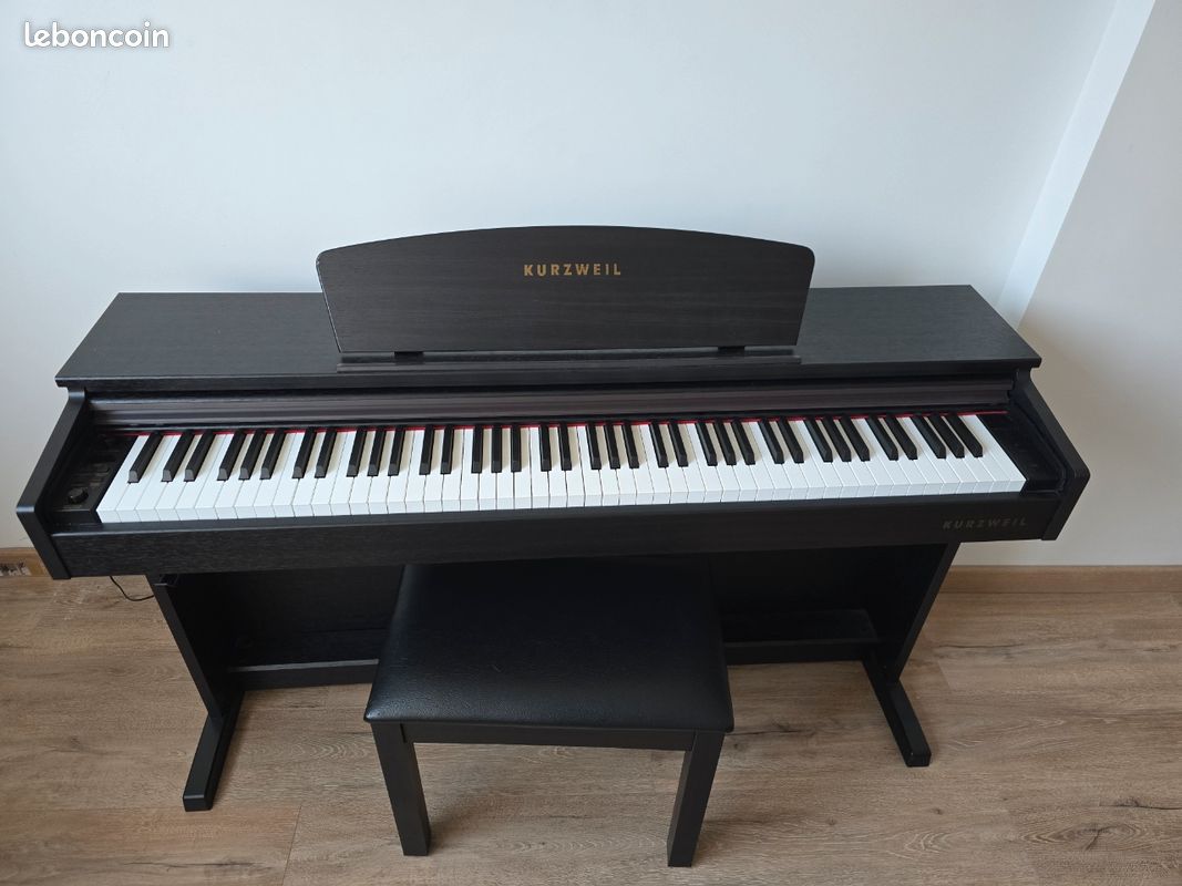 Piano Kurzweil (image 1)