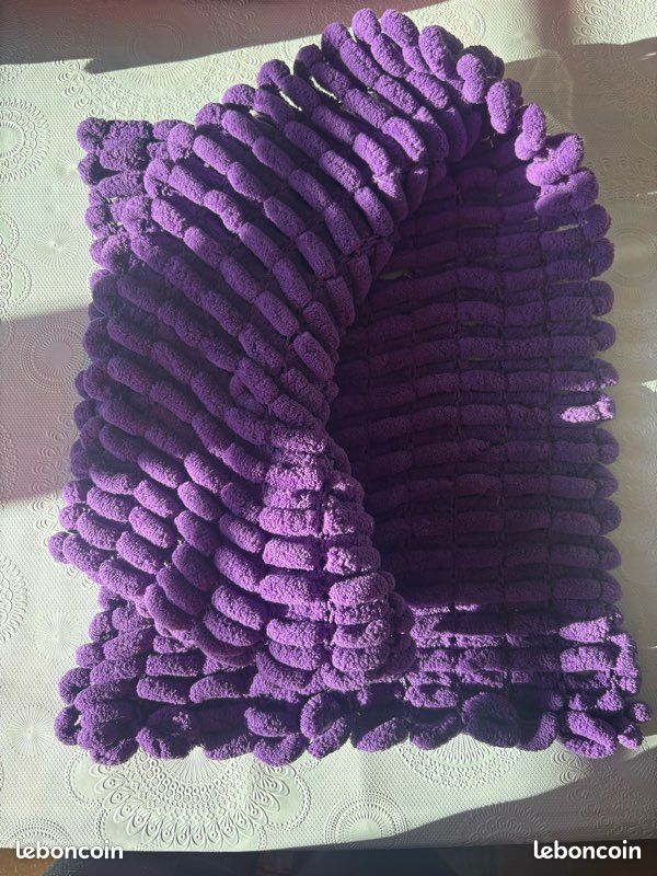 Écharpe Large Rose Mauve Avec Pompons - Châle D'occasion Doux Et Chaud - Accessoire Femme Tendance