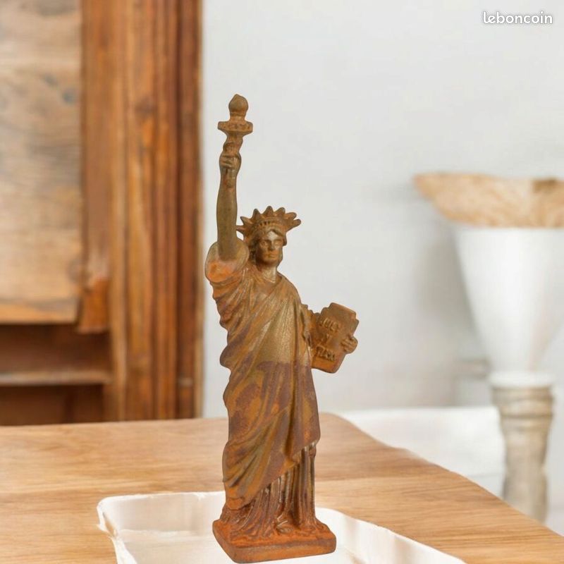 Statue de la Liberté, Statue Décorative En Métal Faite à la Main de la Liberté En Cuivre, Figure