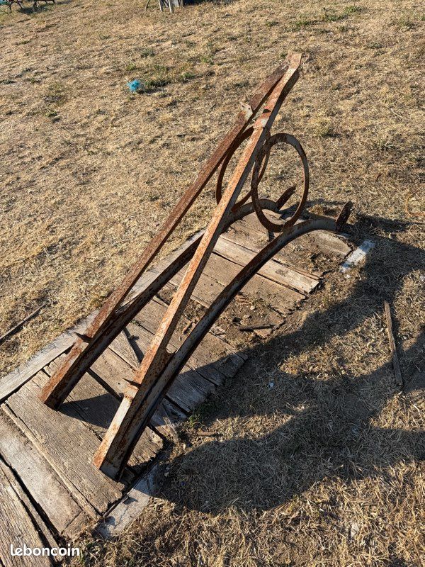 Deux consoles pour marquise extérieur (image 6)