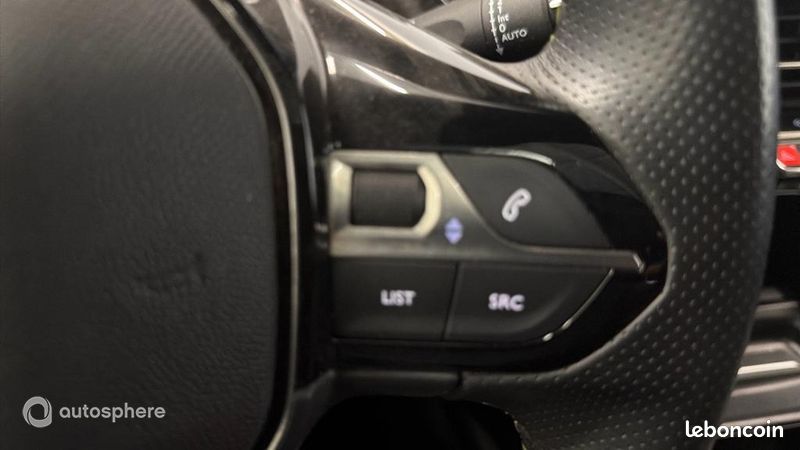 Peugeot 208 e-208 136ch GT (image 25)