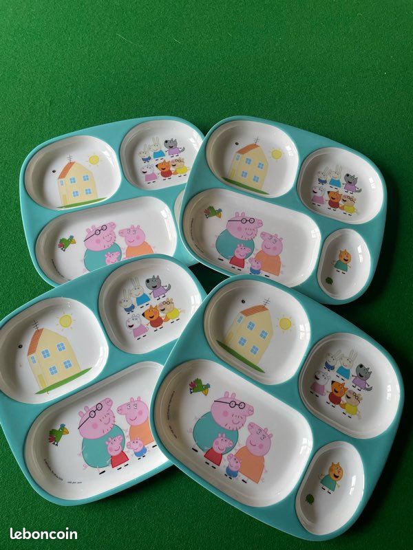4 plateaux repas Pepa Pig (image 1)