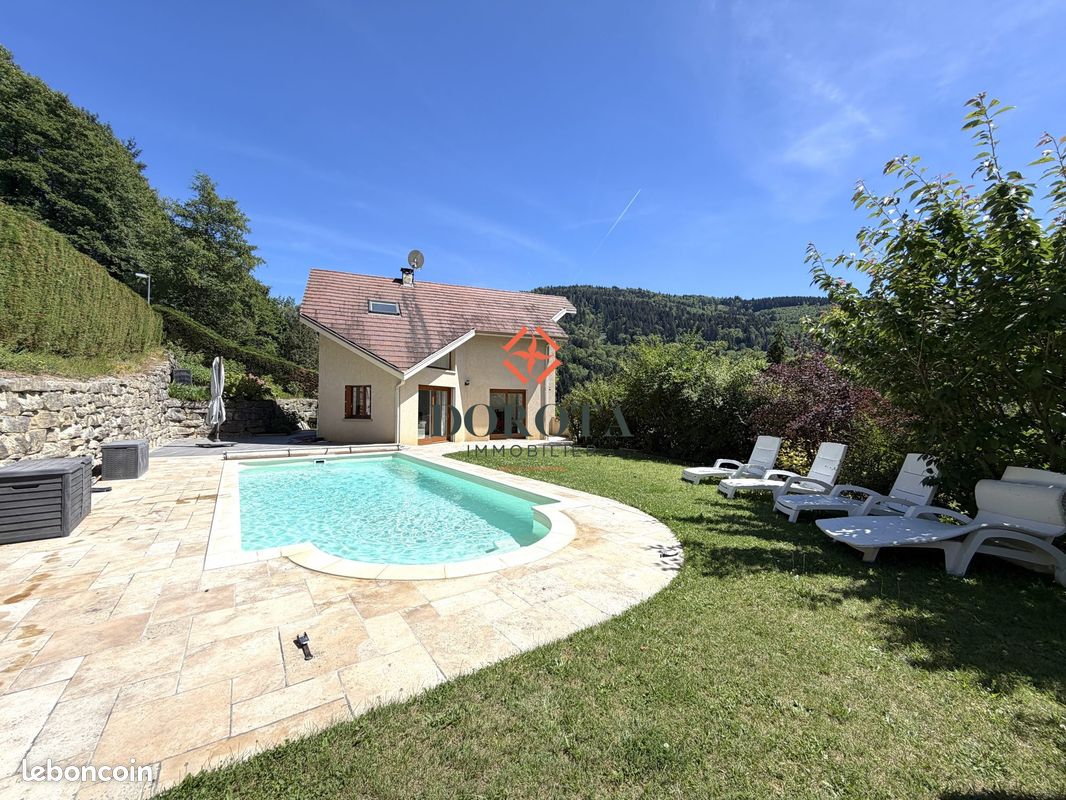 Maison 7 pièces 168 m² · à Laval-en-Belledonne · 168 m² · 579 000 €