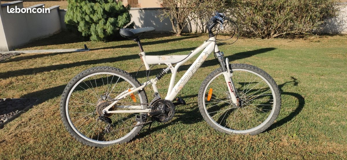 VTT femme 26 pouces (image 1)