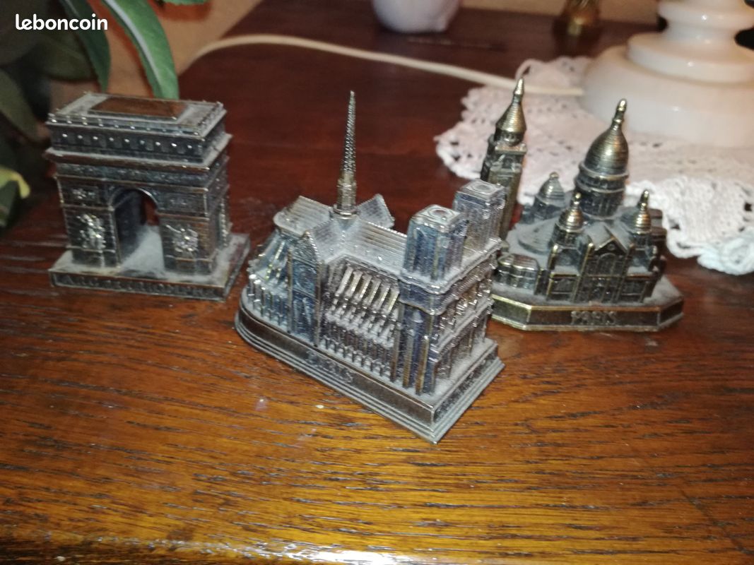 Lot de monuments historiques (image 1)