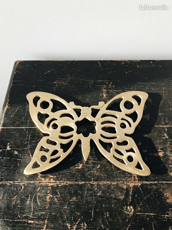 Collier Vintage Années 70 - Pendentif Floral Papillon En émail Sur Métal Doré - Liens Tressés
