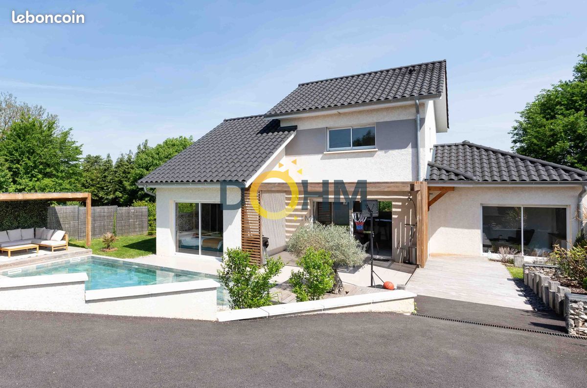 Maison 5 pièces 123 m² · à Saint-André-le-Gaz · 123 m² · 449 000 €
