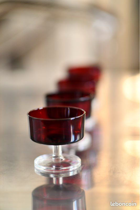 Coupes champagne cavalier rouge rubis Luminarc (image 3)