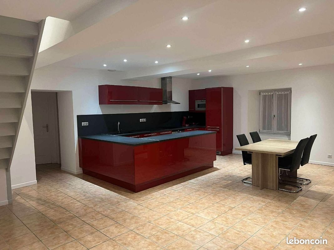 Appartement 4 pièces 77 m² · à Courtenay · 77 m² · 750 €/mois