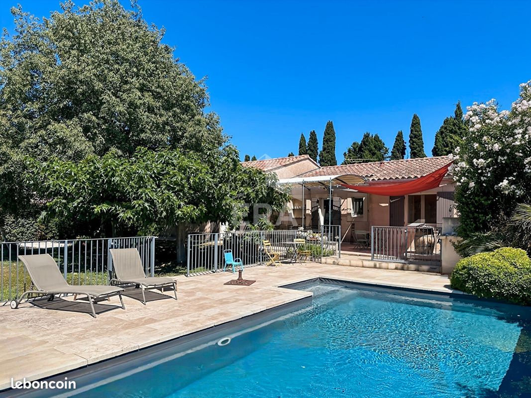 Maison 7 pièces 153 m² · à Saint-Rémy-de-Provence · 153 m² · 690 000 €