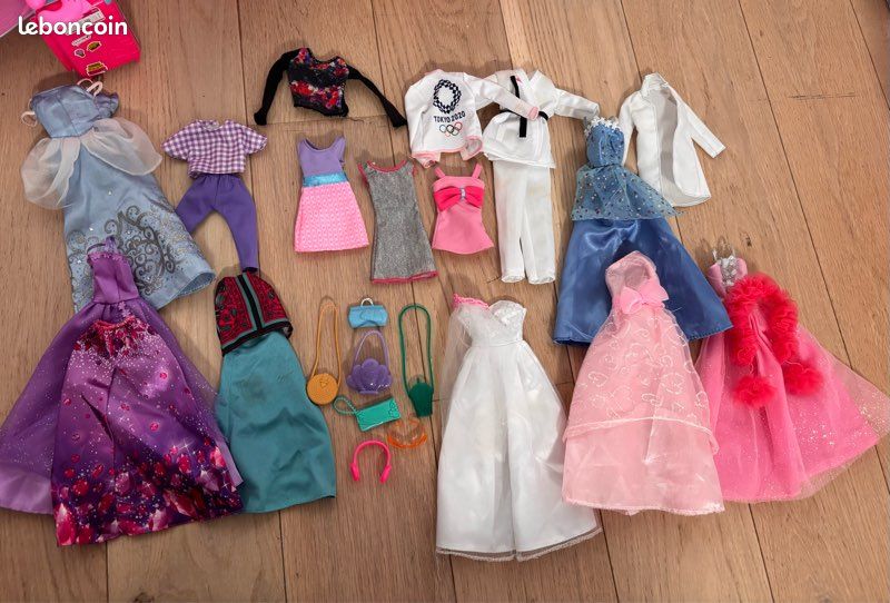 Lot Barbie et accessoires (image 3)