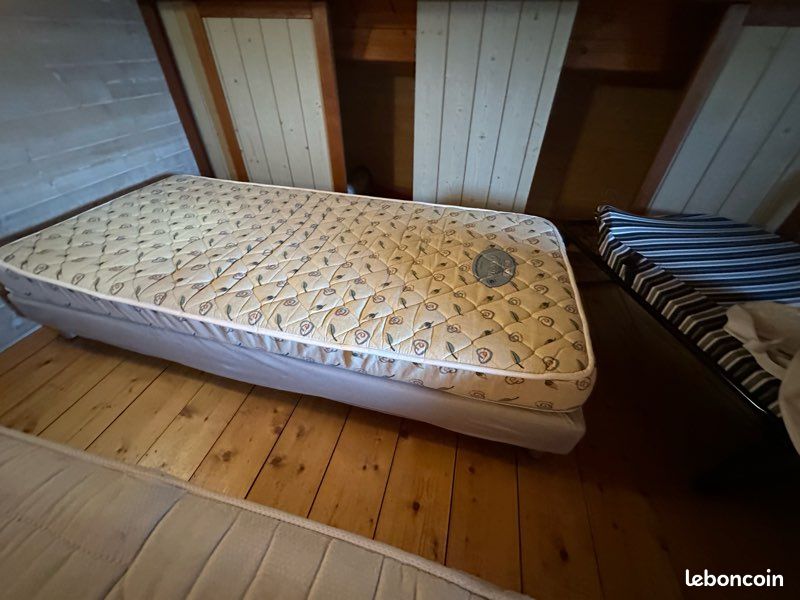 Lit une place (image 1)