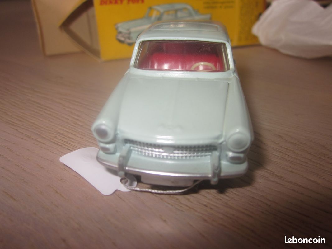 Dinky Toys 553 - 404 Peugeot - Version RARE 404 Avec 'o' - État A