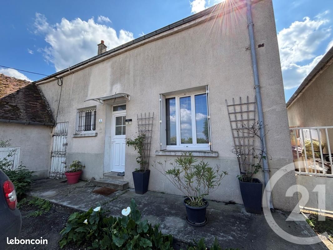 Maison 5 pièces 121 m² · à Beauce la Romaine · 121 m² · 130 000 €