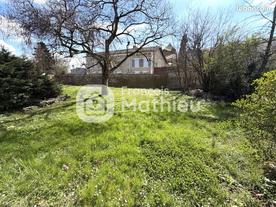 Appartement 3 pièces 72 m² · à Ambérieux-en-Dombes · 72 m² · 671 €/mois