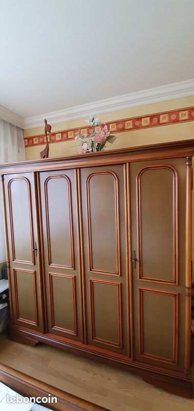 Chambre à coucher en merisier (image 2)