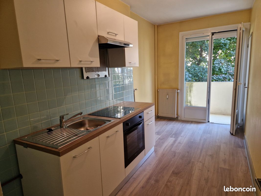 Appartement 3 pièces 66 m² · à Autun · 66 m² · 800 €/mois