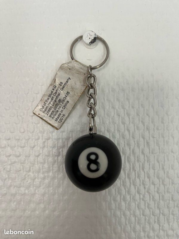 KREATIONS Porte-clés Billard 3D En PVC – Boule 8 Colorée, Durable, Cadeau Pour Joueurs Et Collectionneurs