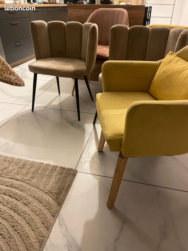 Lot de chaises (image 4)
