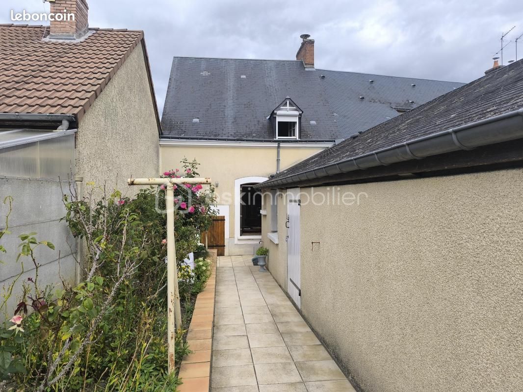 Maison 9 pièces 112 m² · à Le Grand-Lucé · 112 m² · 116 600 €