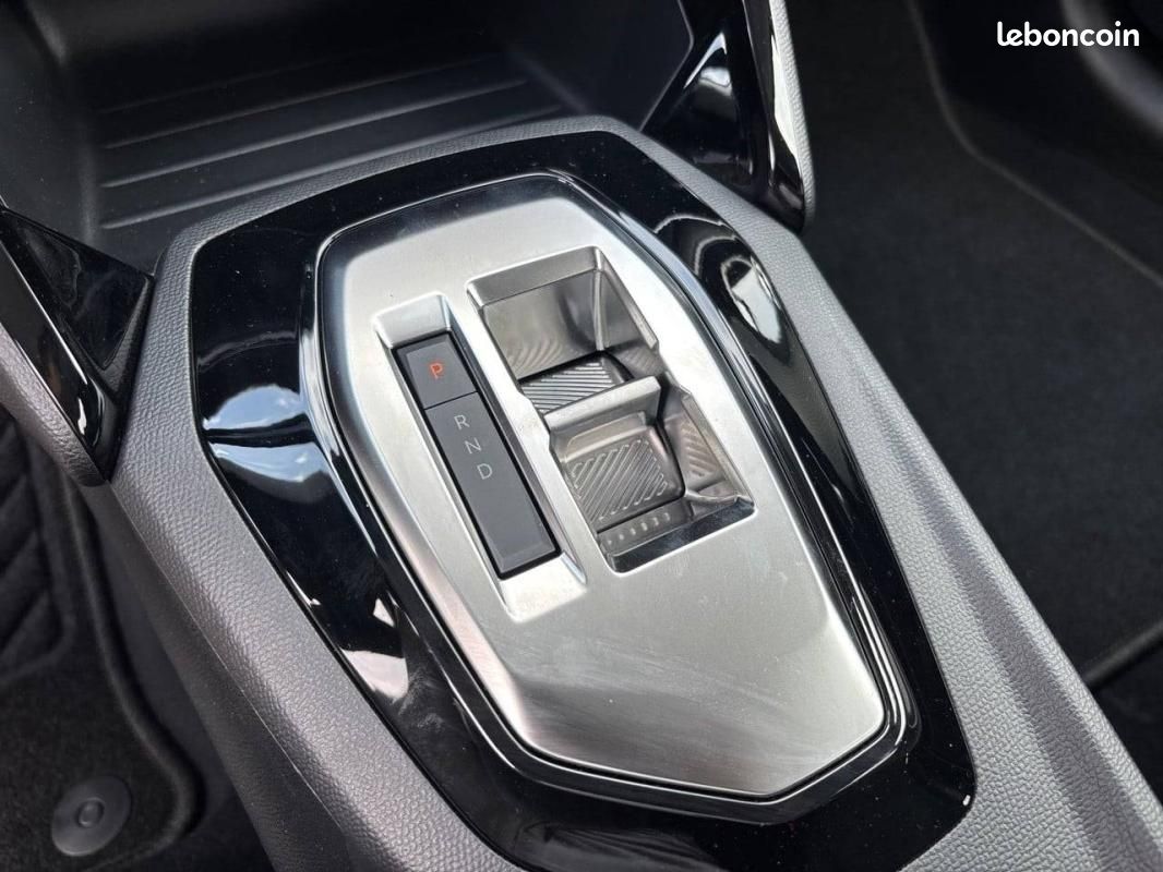 Peugeot 208 Hybrid 110 ch e-DCS6 - Edition (image 14)