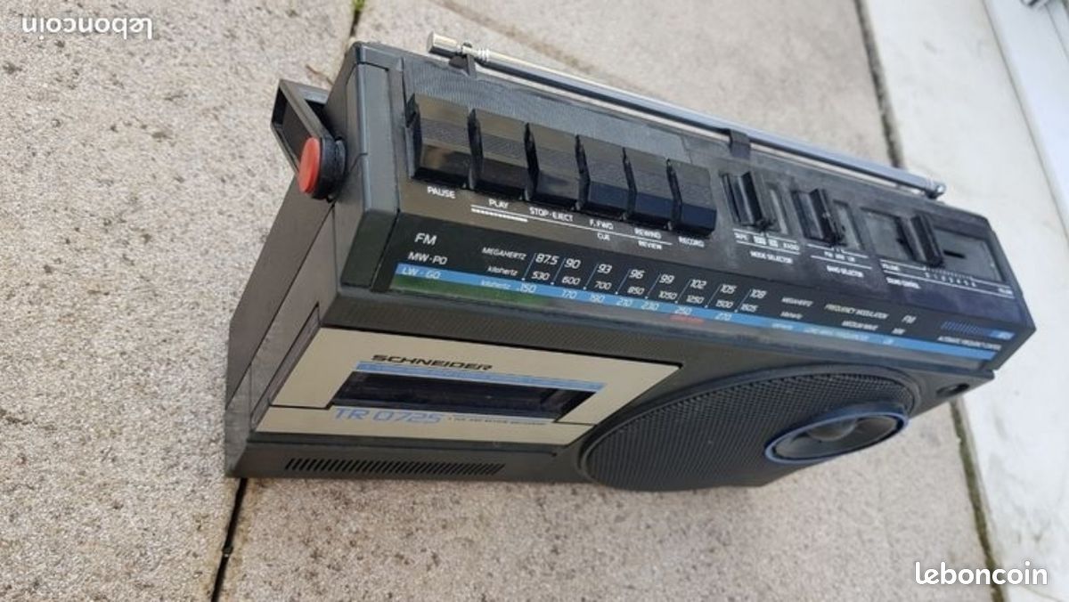 Radio cassette Schneider TR 0725 (image 3)