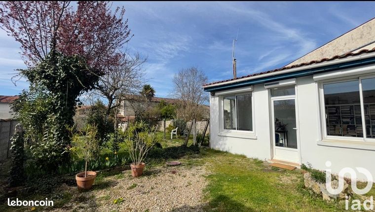 Propriété 6 pièces 100 m²
