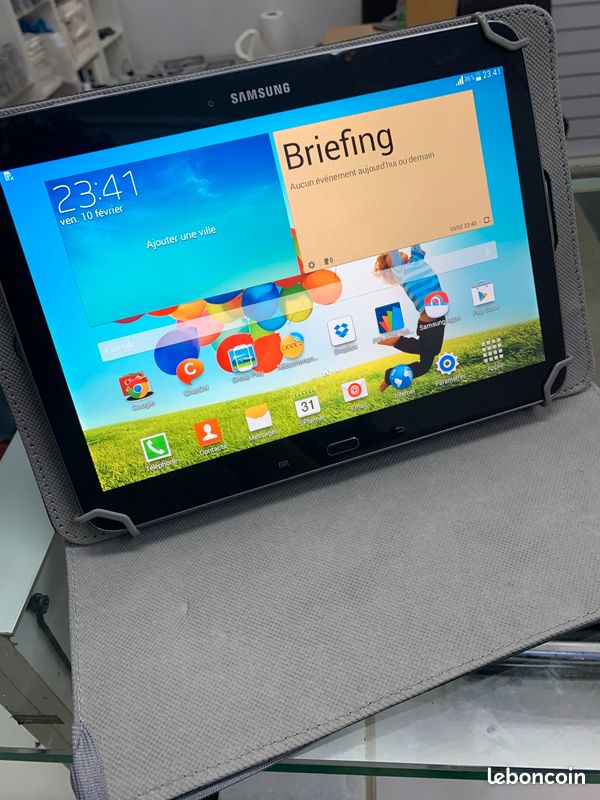 Tablette samsung 10' (image 2)