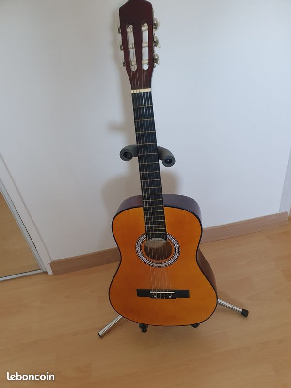 Bontempi WoodHarmony Guitare Classique En Bois – 92 Cm – Sons Chauds – Pour Jeunes Musiciens – Marron