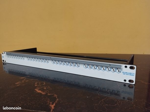 Patchbay Professionnel Ghielmetti ASF 1x32 AV 3/1 SA G Blueline – 32:32 – Occasion