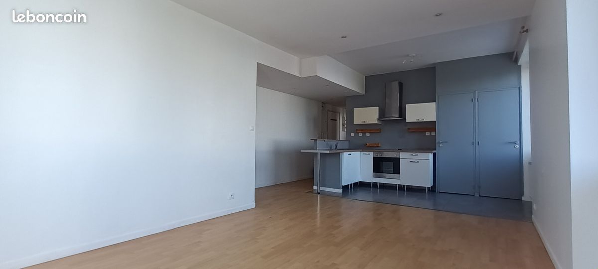 Appartement 4 pièces 81 m² · à Brest · 81 m² · 995 €