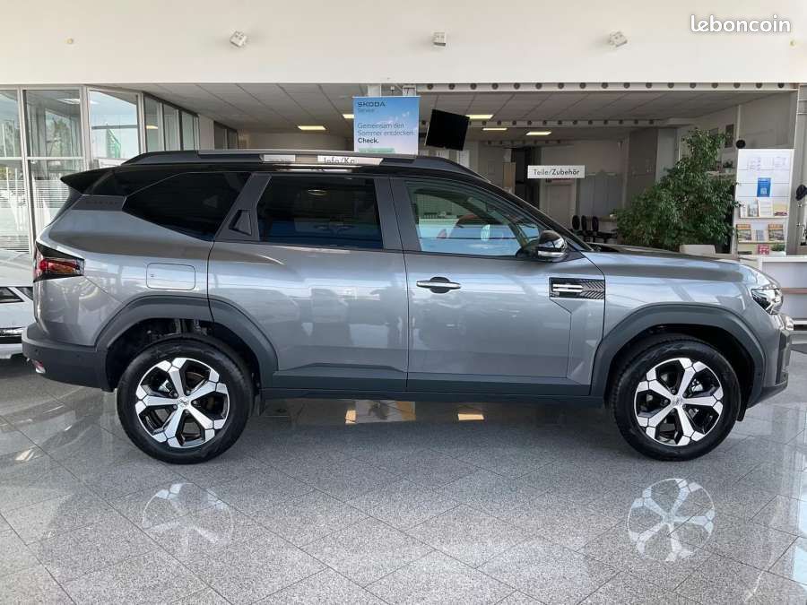 Dacia bigster 1.8 HYBRID 155 JOURNEY + PACK CITY + COLD (image 3)
