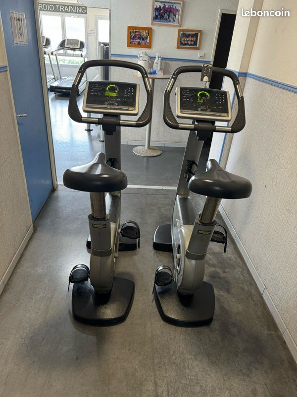 Vélo cardio pro TECHNOGYM (image 4)