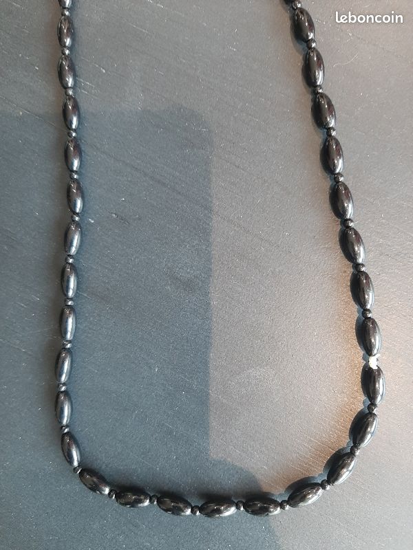 Collier noir (image 3)