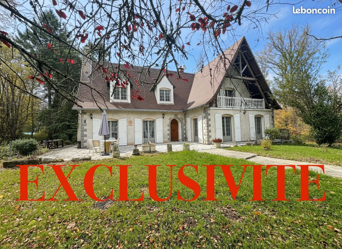 Maison 10 pièces 205 m² · à Éguzon-Chantôme · 205 m² · 353 800 €