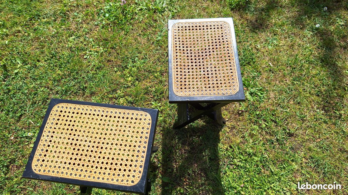 2 petits sièges pliants en bois (image 2)