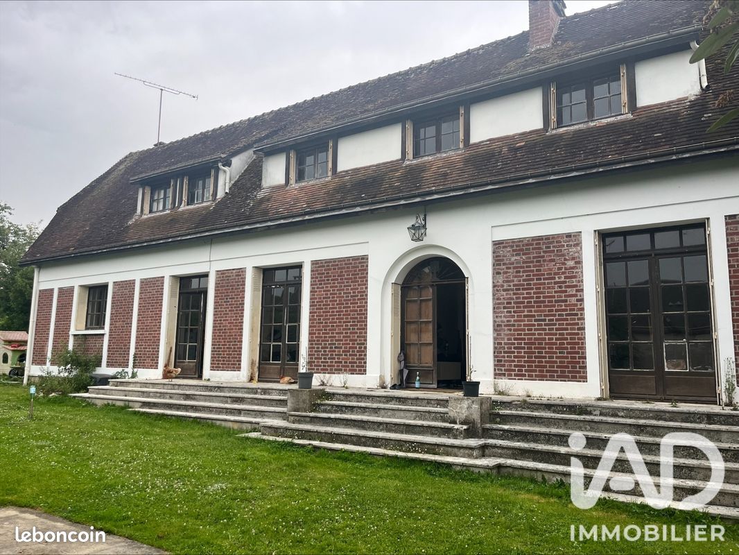 Maison 7 pièces 210 m² · à Hébécourt · 210 m² · 233 000 €