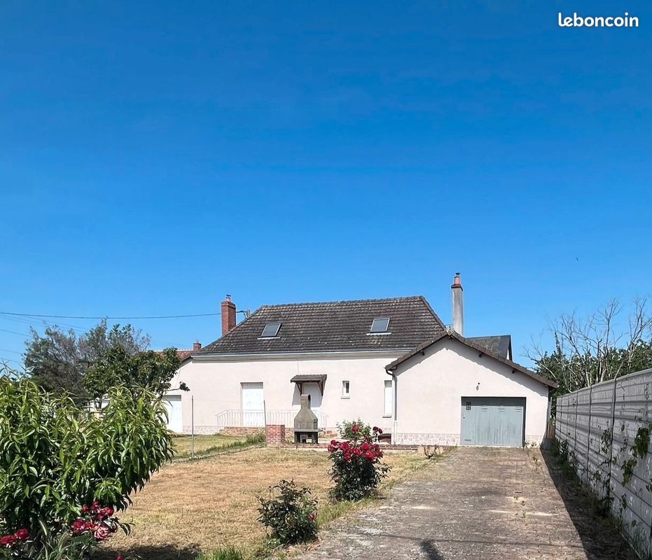 Maison 6 pièces 130 m² · à Écommoy · 130 m² · 195 000 €