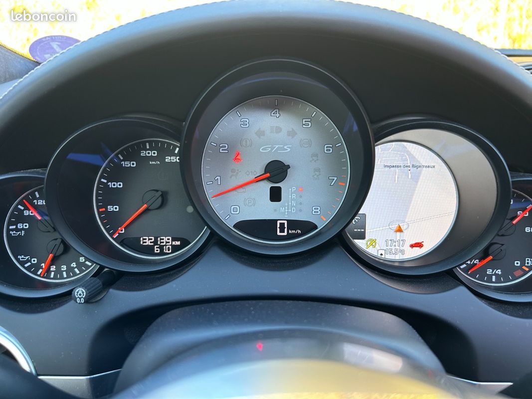 PORSCHE CAYENNE 3.6 V6 440 ch GTS Tiptronic A Francais Suivi Porsche PDLS Pack Chrono Toit Ouvrant Carplay Garantie (image 15)