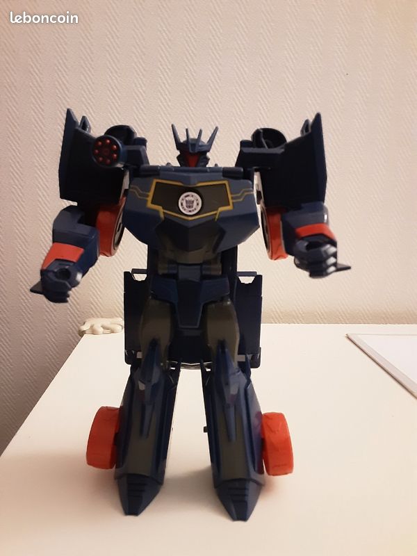 Voiture transforme robot (image 1)