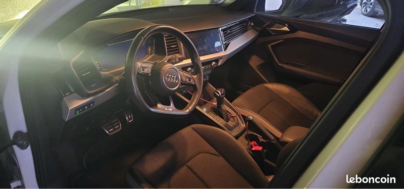 Audi A1 Sline sportback (image 3)