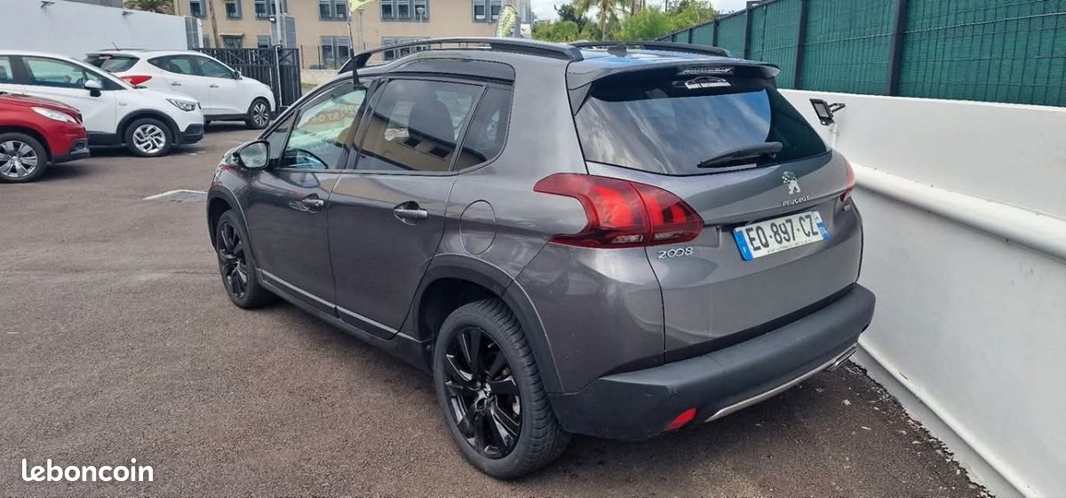 Peugeot 2008 GT-LINE 75000KMS 130CH (image 3)
