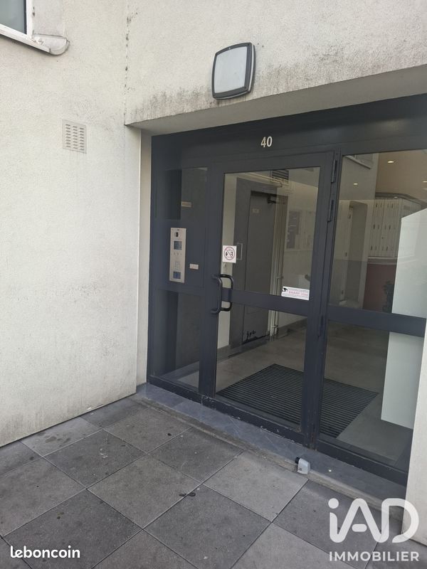 Appartement 1 pièce 27 m² · à Saint-Denis · 27 m² · 132 000 €
