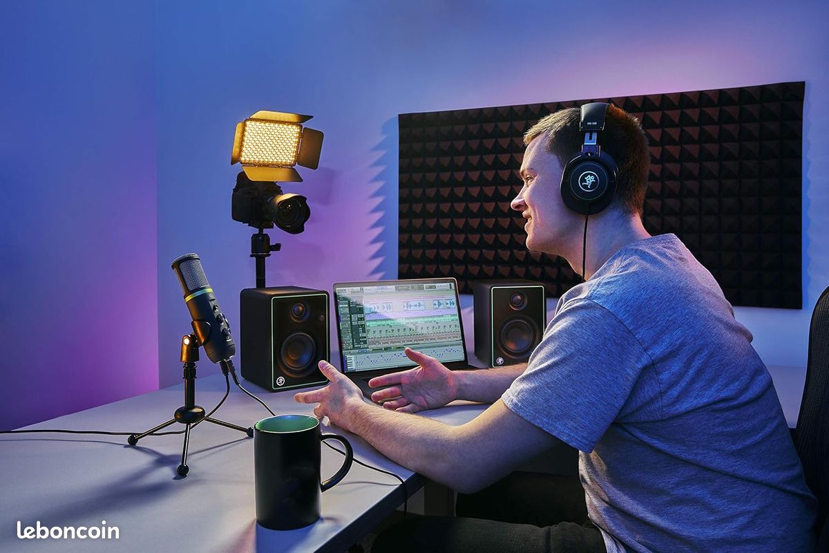 Pack pro MACKIE CR3X CREATOR BUNDLE (image 2)