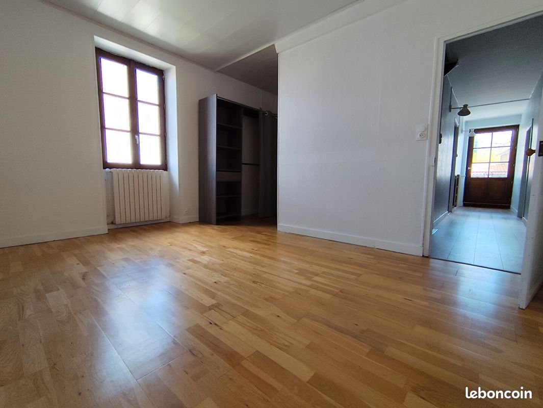 Maison de ville 6 pièces 115 m² - La Crèche 79260 (image principale 6)