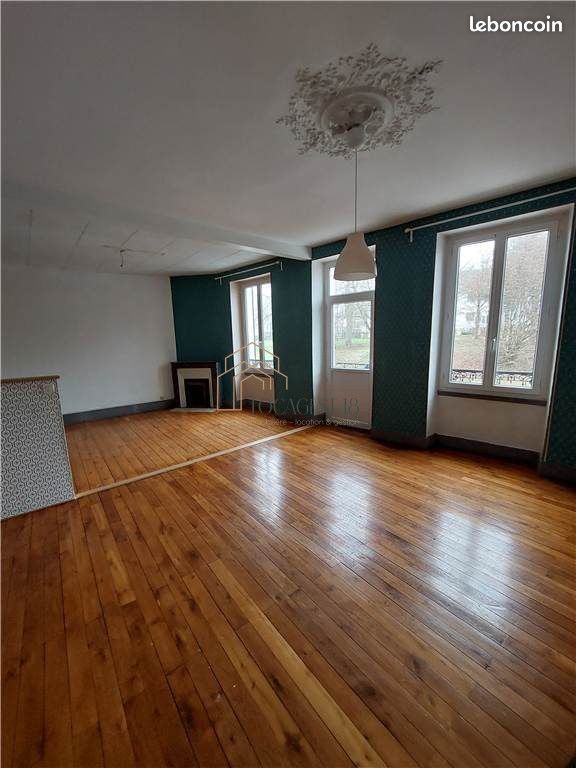 Appartement 4 pièces 91 m² · à Bourges · 91 m² · 780 €