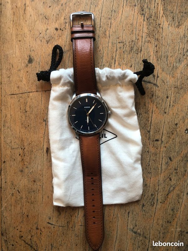Montre Fossil jamais portée (image 2)